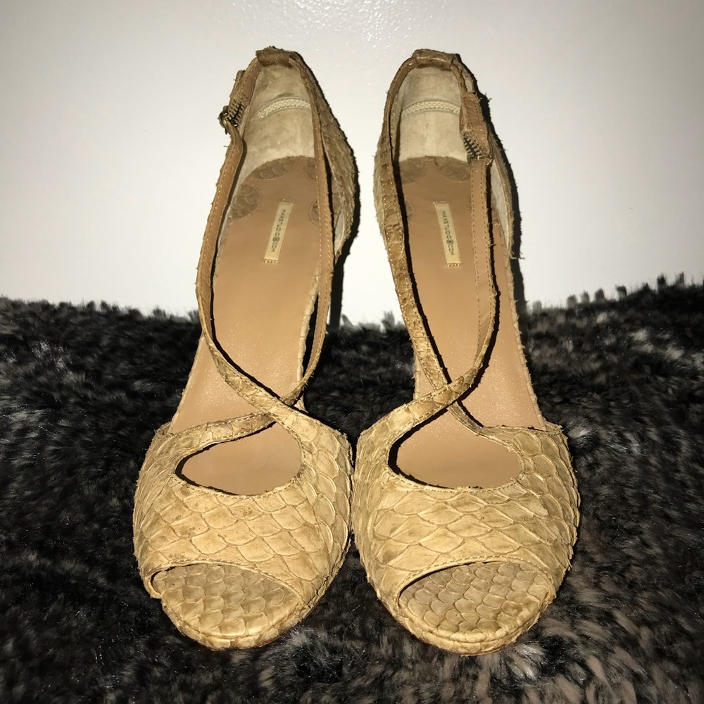 Max Studio Fish Skin Leather Heels